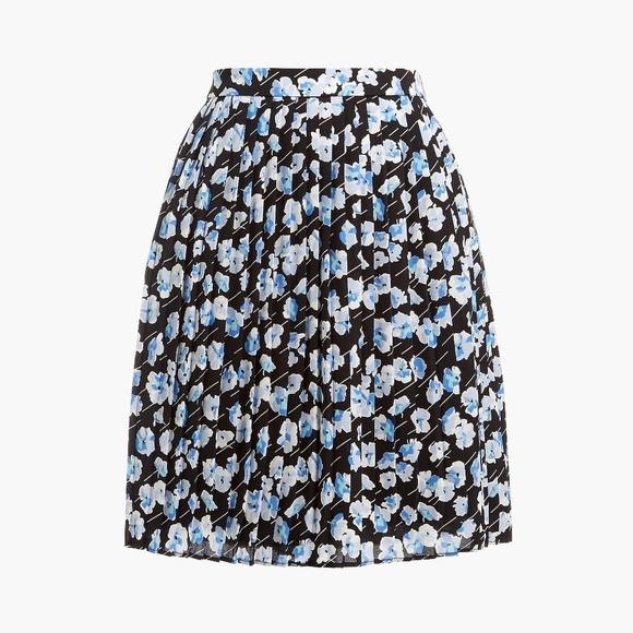 NWT ADORABLE J. CREW SHORT PLEATED FLORAL MINI SKIRT-SIZE 4 - Picture 1 of 5